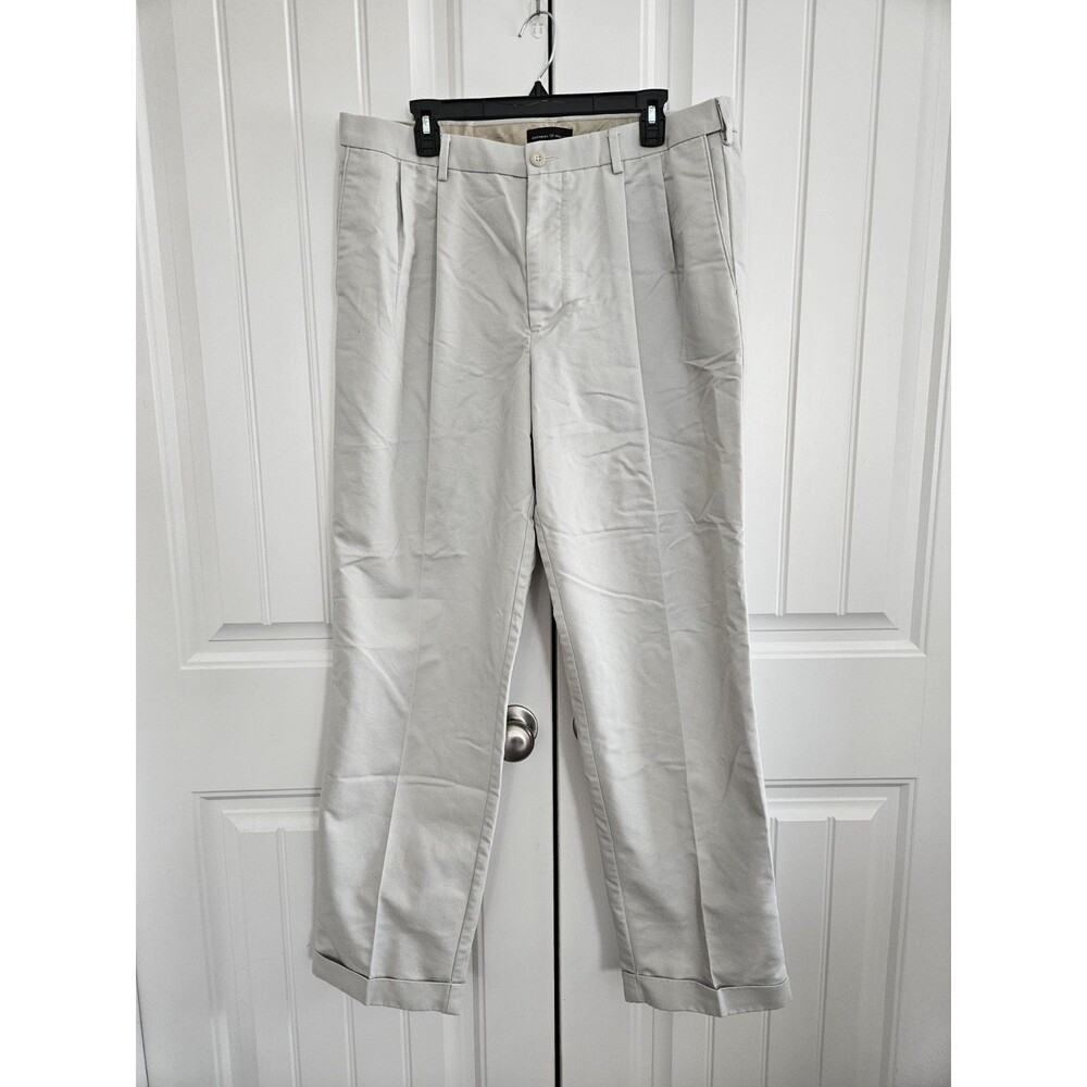 Dockers Premium Relaxed Fit D4 Front Pleat Khakis 36 X 34